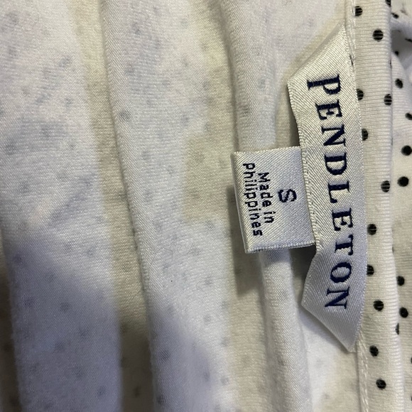 Pendleton womens top polk dots long sleeve white black Rayon size Small.… - Picture 10 of 10